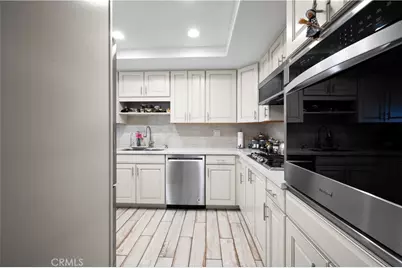 8435 Burnet #105, North Hills, CA 91343 - Photo 13