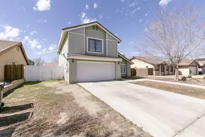 38633 Angele Trumpet Court, Palmdale, CA 93550 - Photo 3