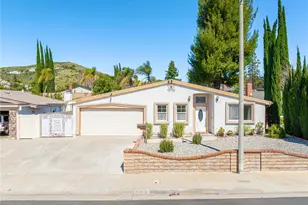 18933 Claycrest, Canyon Country, CA 91351 - Photo 1