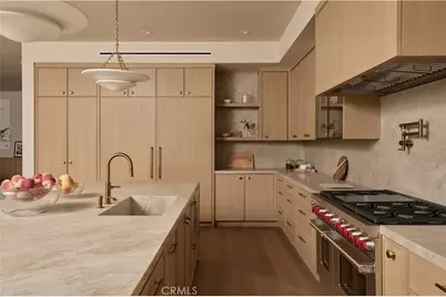 13024 Bloomfield Street, Studio City, CA 91604 - Photo 11