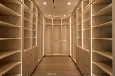 13024 Bloomfield Street, Studio City, CA 91604 - Photo 25