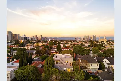 1545 Kelton, Los Angeles, CA 90024 - Photo 27