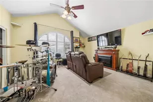 21955 Jeffers Ln, Saugus, CA 91350 - Photo 27