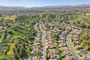 21955 Jeffers Ln, Saugus, CA 91350 - Photo 49