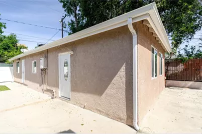 731 & 733 N. Alexander Street, San Fernando, CA 91340 - Photo 23