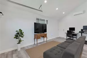 9800 Kessler, Chatsworth, CA 91311 - Photo 17