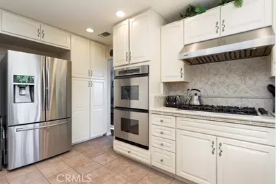 28375 Patricia Hill, Canyon Country, CA 91387 - Photo 11