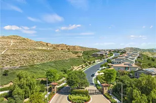 29105 N West Hills, Valencia, CA 91354 - Photo 41