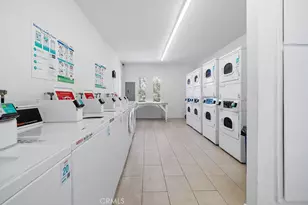 8601 International Ave, Canoga Park, CA 91304 - Photo 19