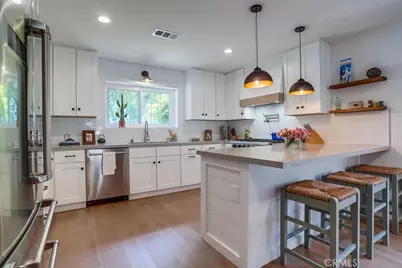 20619 Martha, Woodland Hills, CA 91367 - Photo 11