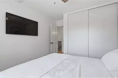 20619 Martha, Woodland Hills, CA 91367 - Photo 15