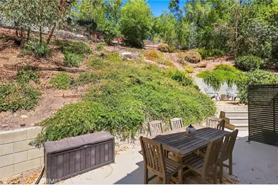 20619 Martha, Woodland Hills, CA 91367 - Photo 25