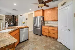 46472 Kings Canyon Rd, Lancaster, CA 93536 - Photo 13