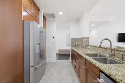 143 N Arnaz Drive #105, Beverly Hills, CA 90211 - Photo 9