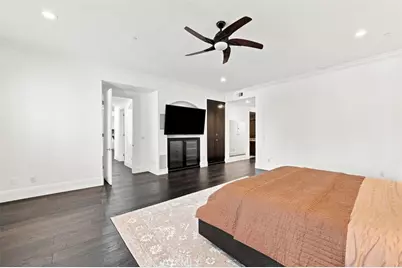 143 N Arnaz Drive #105, Beverly Hills, CA 90211 - Photo 11