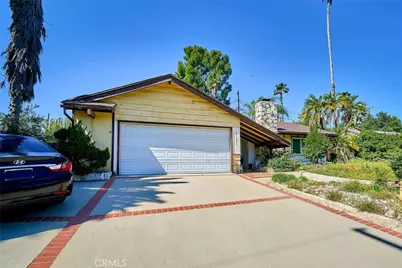 11831 Gothic, Granada Hills, CA 91344 - Photo 3