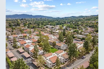 25007 Peachland Avenue #120, Newhall, CA 91321 - Photo 11