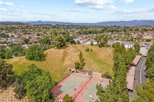 25019 Peachland Ave, Newhall, CA 91321 - Photo 17