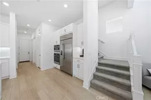 27516 Golden Currant Pl, Valencia, CA 91381 - Photo 17