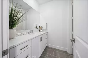 27516 Golden Currant Pl, Valencia, CA 91381 - Photo 25