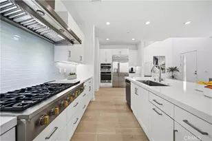 27516 Golden Currant Pl, Valencia, CA 91381 - Photo 9