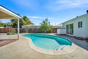 12145 Hatteras, Valley Village, CA 91607 - Photo 3