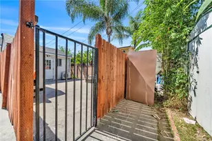 12145 Hatteras, Valley Village, CA 91607 - Photo 35