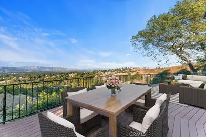 4604 Dunman, Woodland Hills, CA 91364 - Photo 7