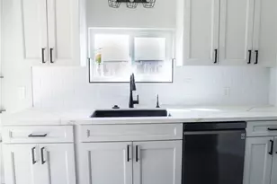 1130 Wesley, Pasadena, CA 91104 - Photo 15