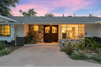 5319 Penfield Avenue, Woodland Hills, CA 91364 - Photo 5