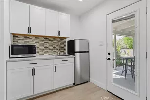 5319 Penfield Ave, Woodland Hills, CA 91364 - Photo 21