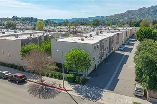 21901 Lassen St, Chatsworth, CA 91311 - Photo 41