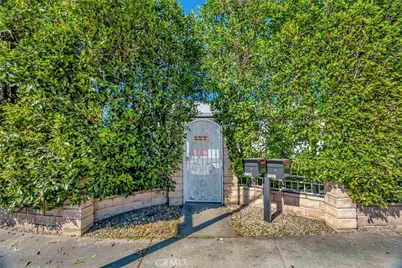 17329 Burbank Boulevard, Encino, CA 91316 - Photo 5