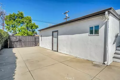 17329 Burbank Boulevard, Encino, CA 91316 - Photo 47