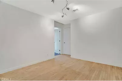 17329 Burbank Boulevard, Encino, CA 91316 - Photo 31