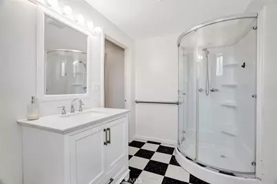 17329 Burbank Boulevard, Encino, CA 91316 - Photo 51