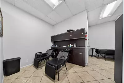 9722 Woodman Avenue, Arleta, CA 91331 - Photo 7