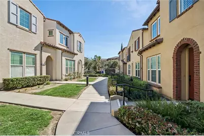 20329 Paseo Las Olivas, Porter Ranch, CA 91326 - Photo 3