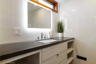 4189 S Cloverdale Ave, Los Angeles, CA 90008 - Photo 37
