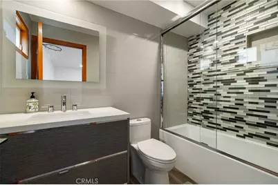 4189 S Cloverdale Avenue, Los Angeles, CA 90008 - Photo 25