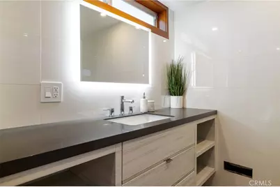 4189 S Cloverdale Avenue, Los Angeles, CA 90008 - Photo 37