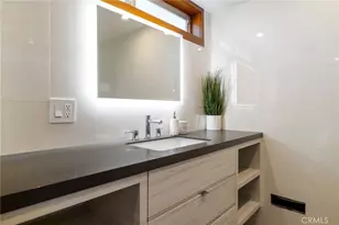 4189 S Cloverdale Ave, Los Angeles, CA 90008 - Photo 37