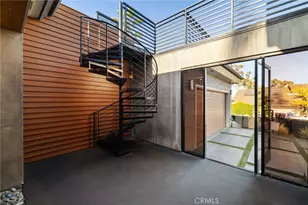 4189 S Cloverdale Ave, Los Angeles, CA 90008 - Photo 3