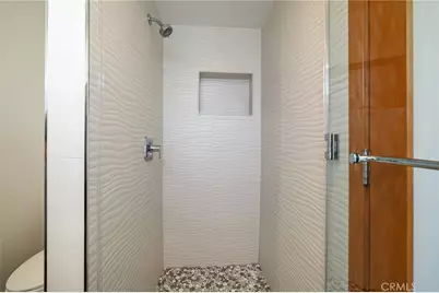 4189 S Cloverdale Avenue, Los Angeles, CA 90008 - Photo 33