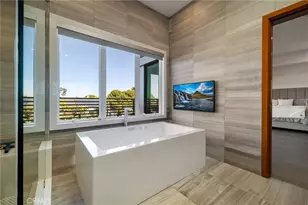 4189 S Cloverdale Ave, Los Angeles, CA 90008 - Photo 45