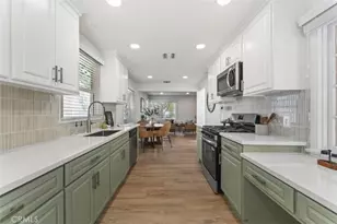 17008 Hartland St, Lake Balboa, CA 91406 - Photo 11