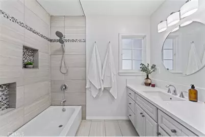 17008 Hartland St, Lake Balboa, CA 91406 - Photo 21