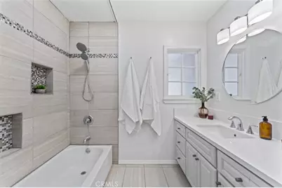 17008 Hartland St, Lake Balboa, CA 91406 - Photo 21