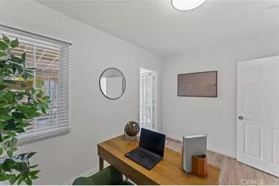 17008 Hartland St, Lake Balboa, CA 91406 - Photo 25