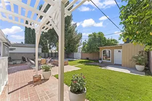17008 Hartland St, Lake Balboa, CA 91406 - Photo 33